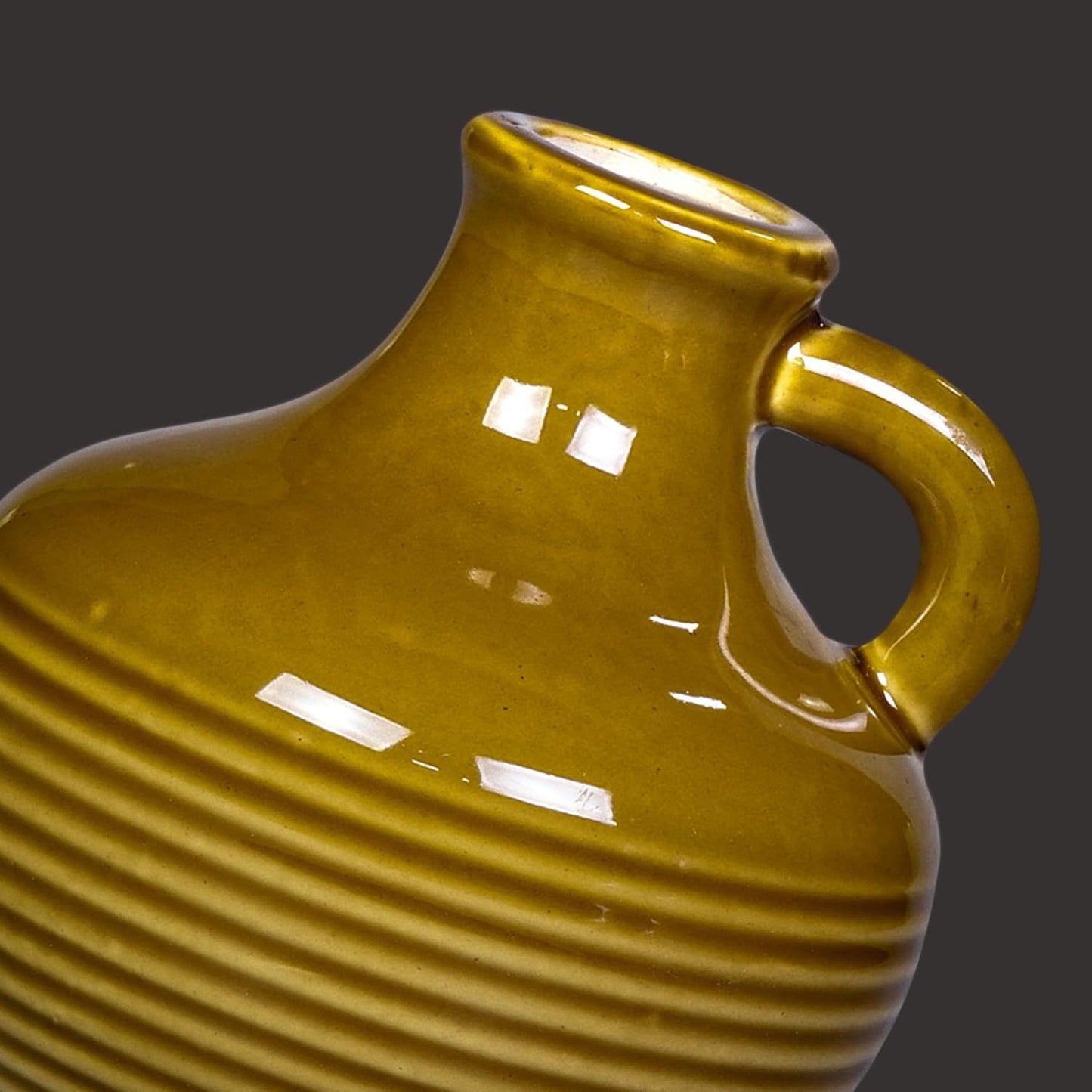 Brown Ceramic Vase / 6 Inch / Brown - 6