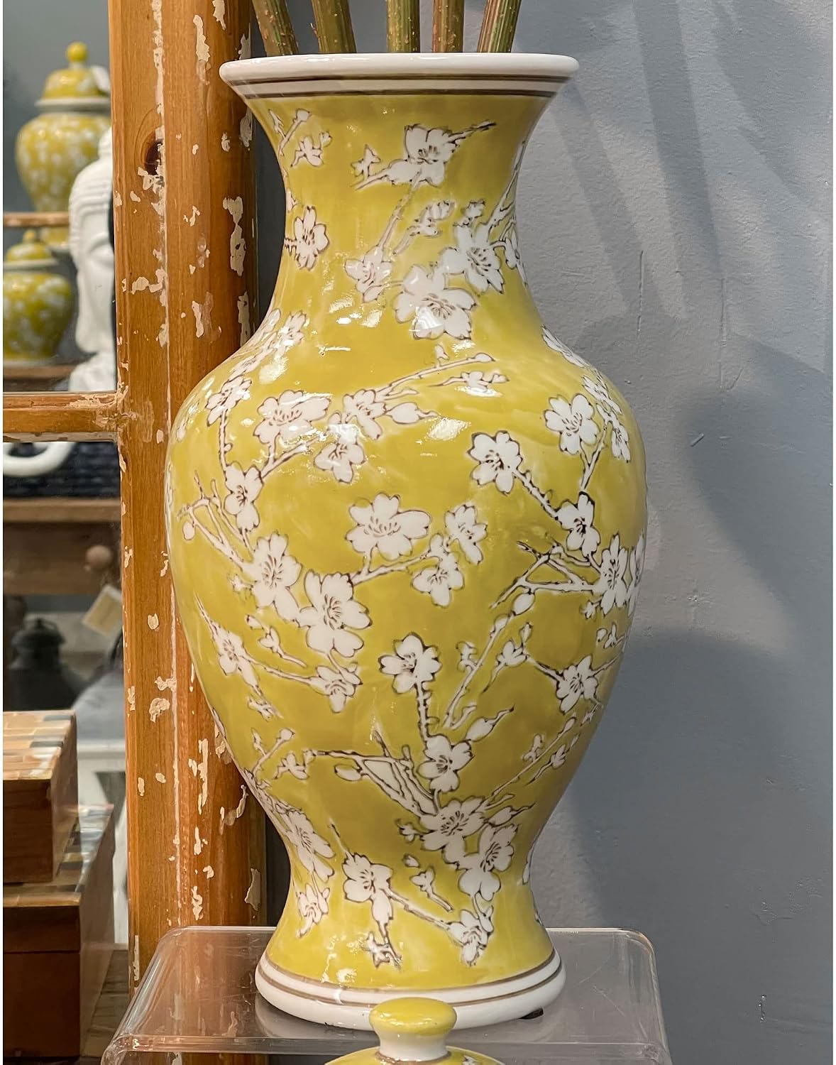 14" Hand Painted Chinoiserie Ceramic Vase / Yellow & White