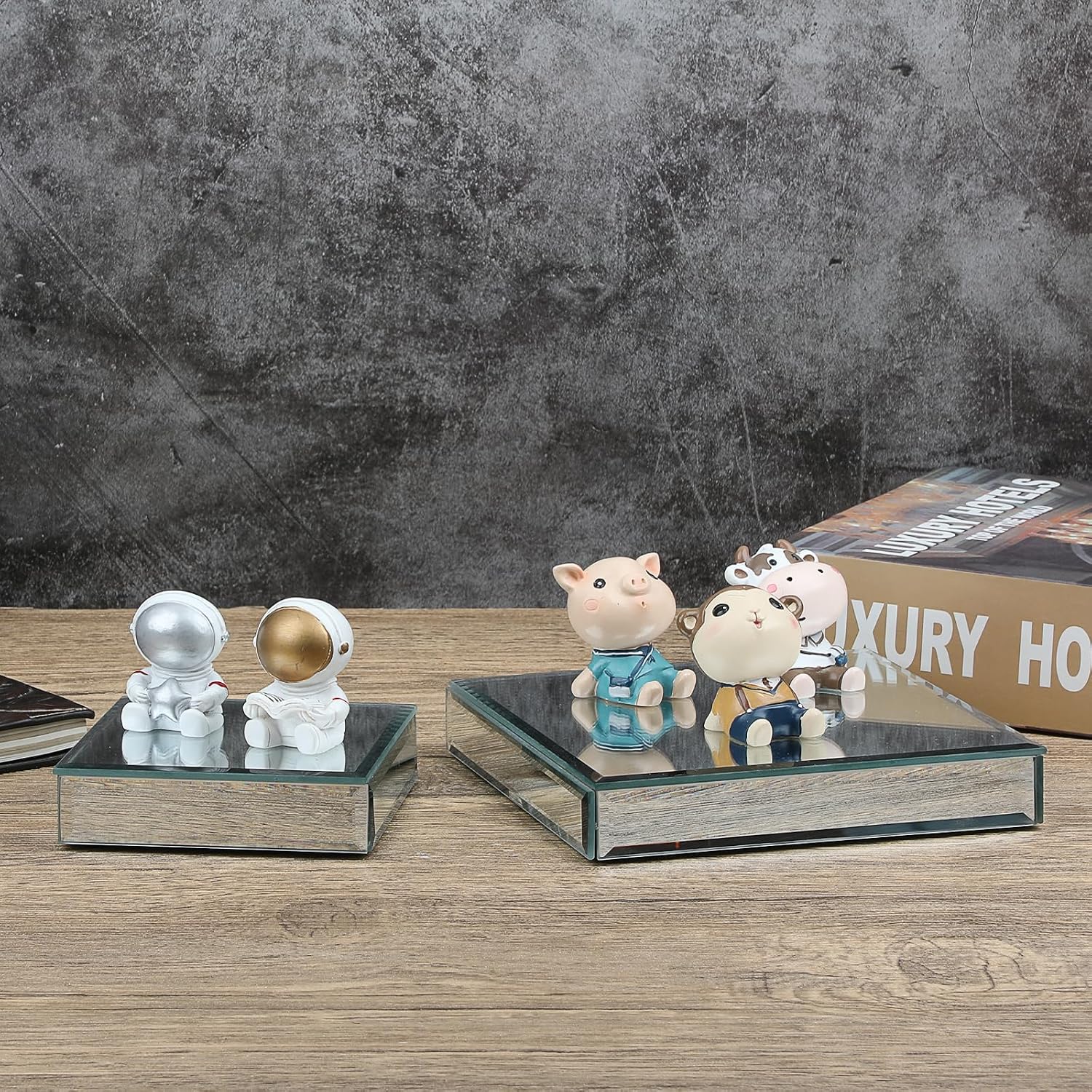 Mirrored Risers for Display Glass Figures Display Stand Base Collectibles Showpeice / Square,medium