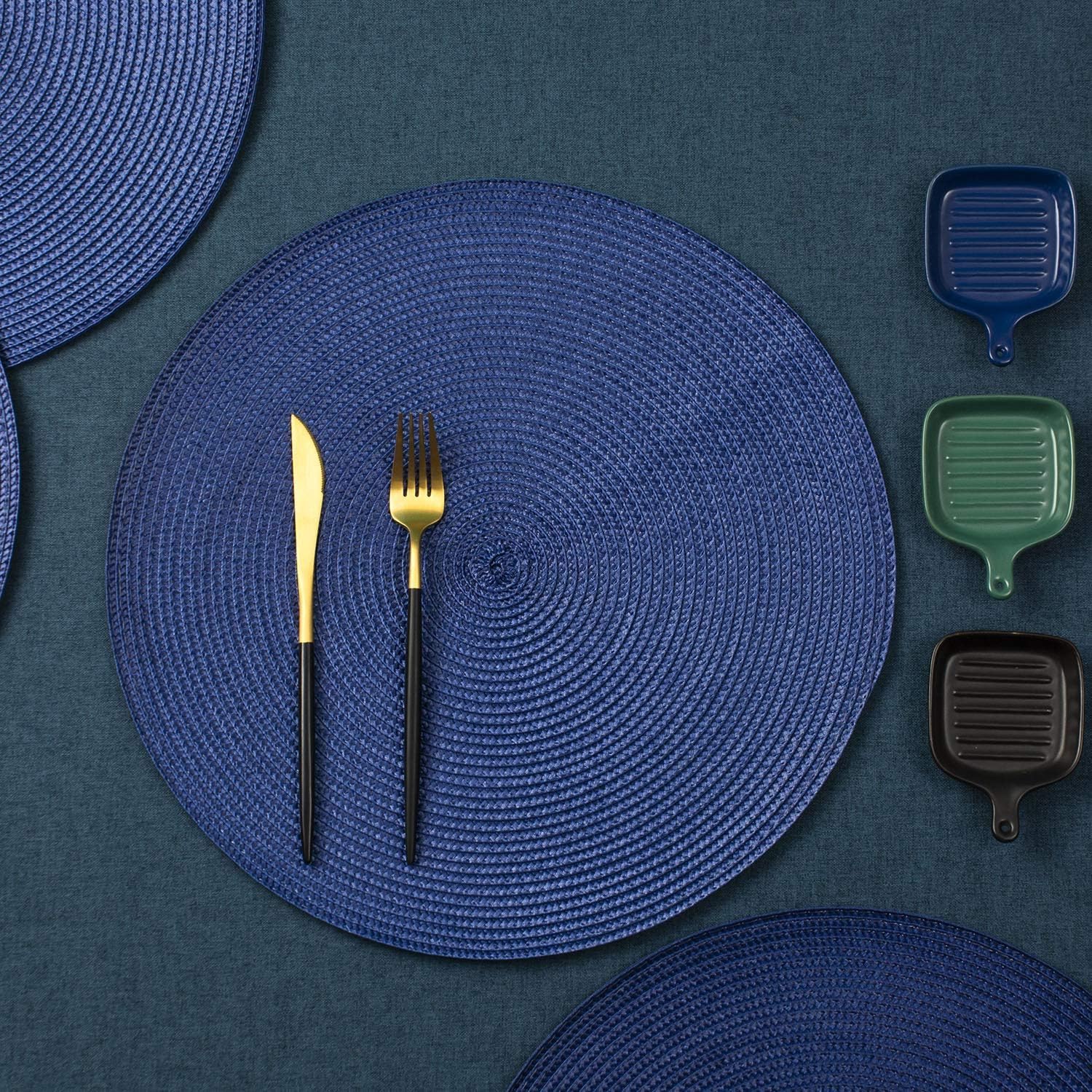 AHHFSMEI Round Placemats Set of 8 Heat Resistant Washable Non-Slip Woven Braided Table Mats for Dining Table Kitchen &