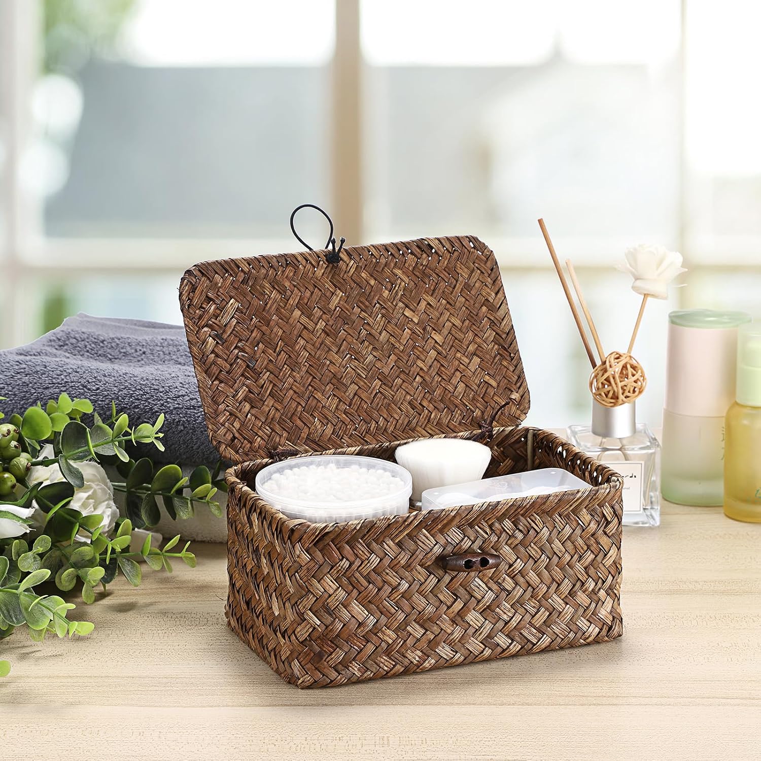 Handwoven Wicker Basket / 7.0 x 4.3 x 3.3 / Coffee Color