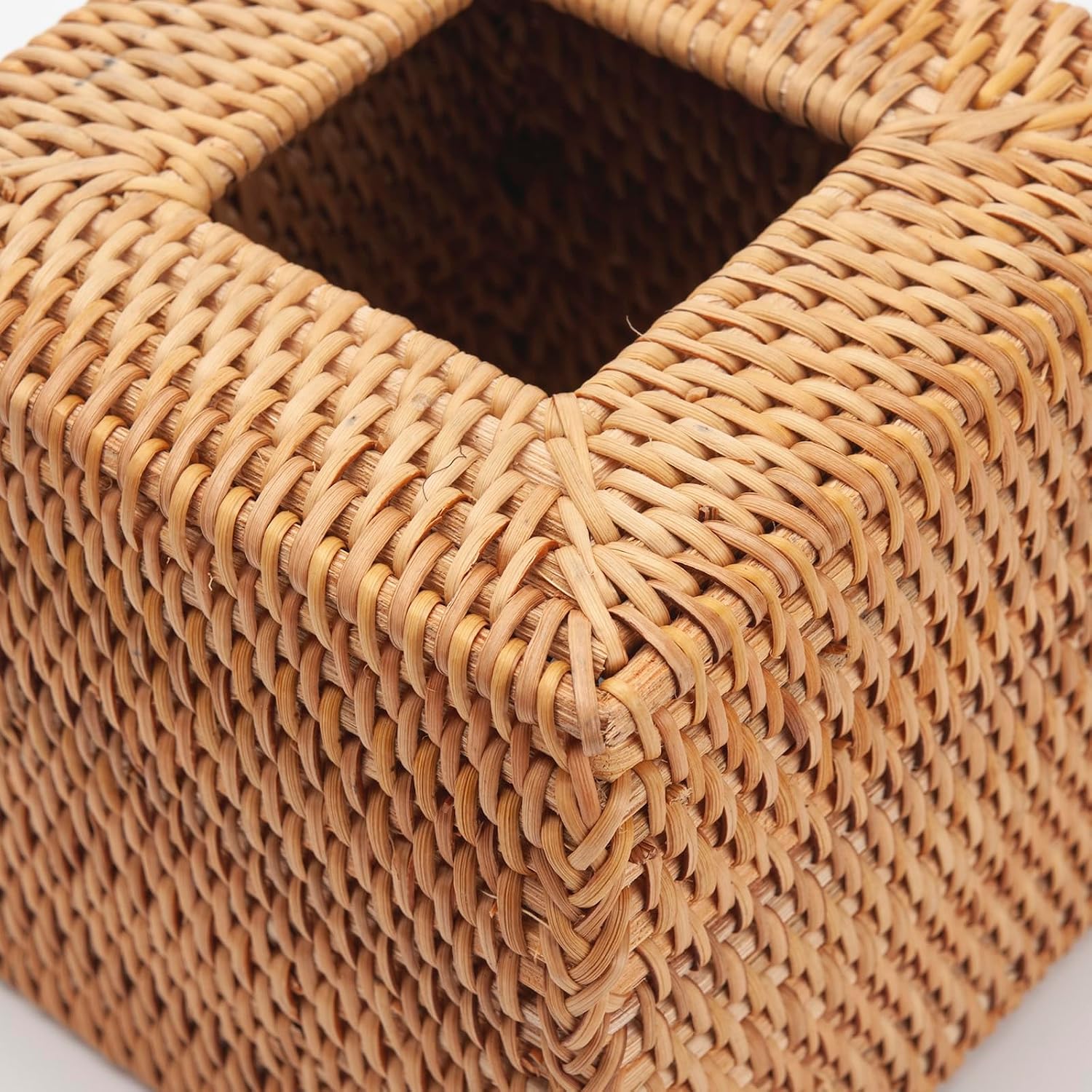 Wicker Tissue Box Holder / Natural