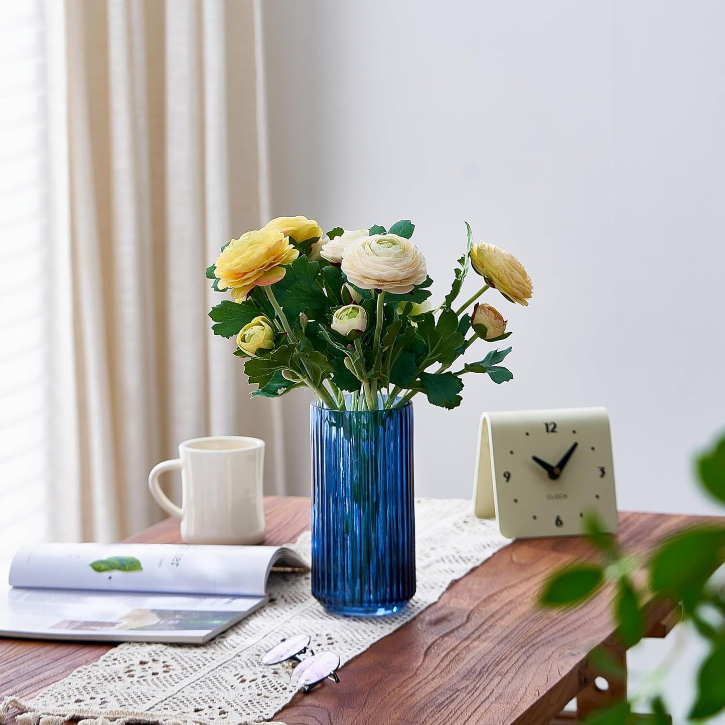 Glass Flower Vase for Pampas Grass / Blue / 7.5 Inch