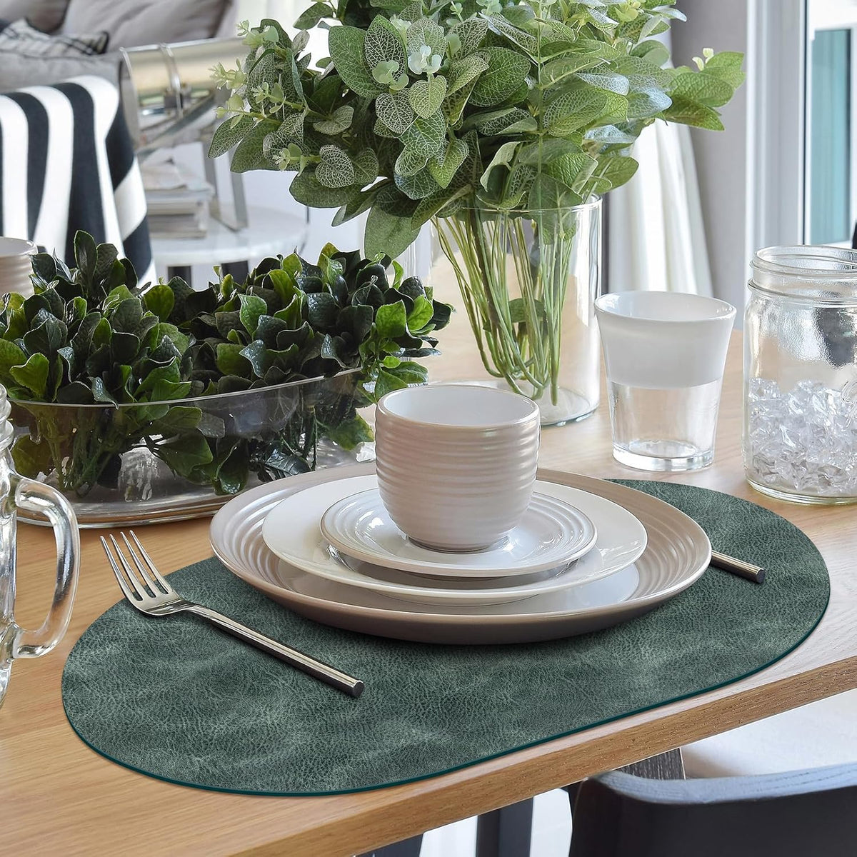 ADRIMER Placemats, Heat Resistant Oval Placemats Set of 12 Washable 12 x 17 Inch, Waterproof Table Mats, Wipeable Pu