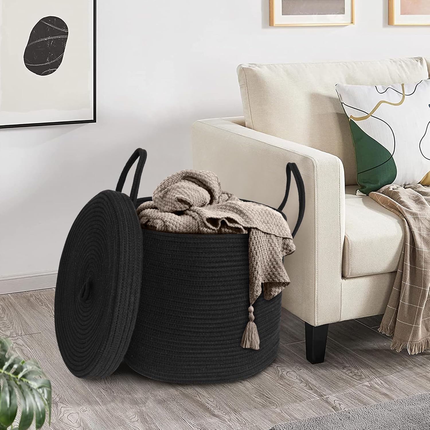 Pillow / Large Basket / Black / 15 x 13