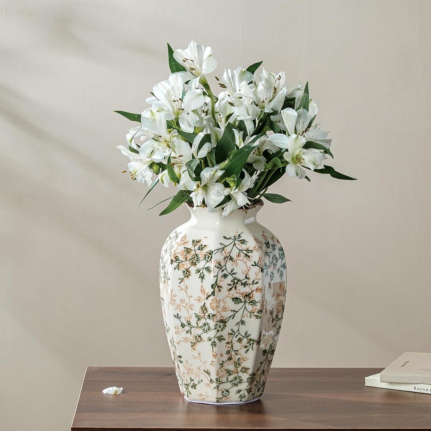 Ceramic Flower Vase / 02-green and Beige
