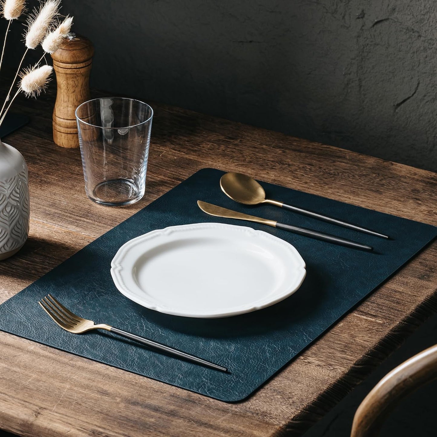 DOLOPL Placemats Set of 6, Reversible Dual-Color Faux Leather Place Mats | Camel & Navy Blue, Wipeable & Washable, Heat