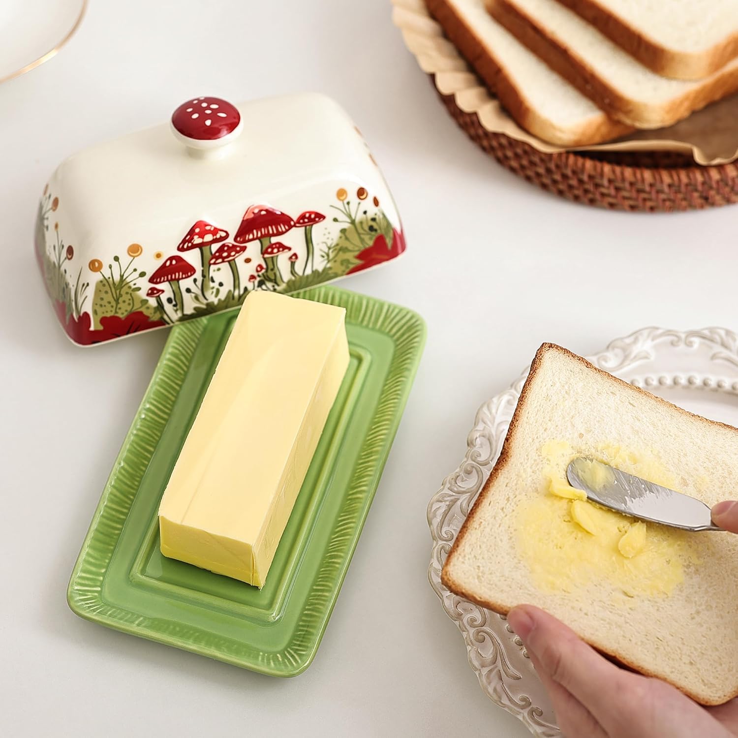 Vintage French Covered Tray / ['white', 'red', 'green'] / Standard