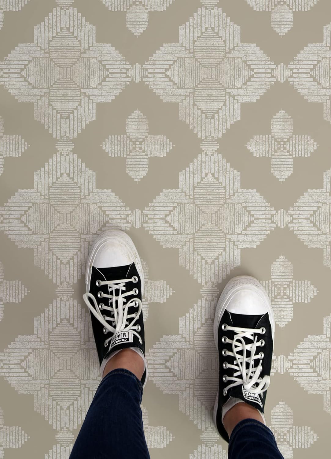 Sullivan Peel & Stick Floor / Petite / Tiles / Cream