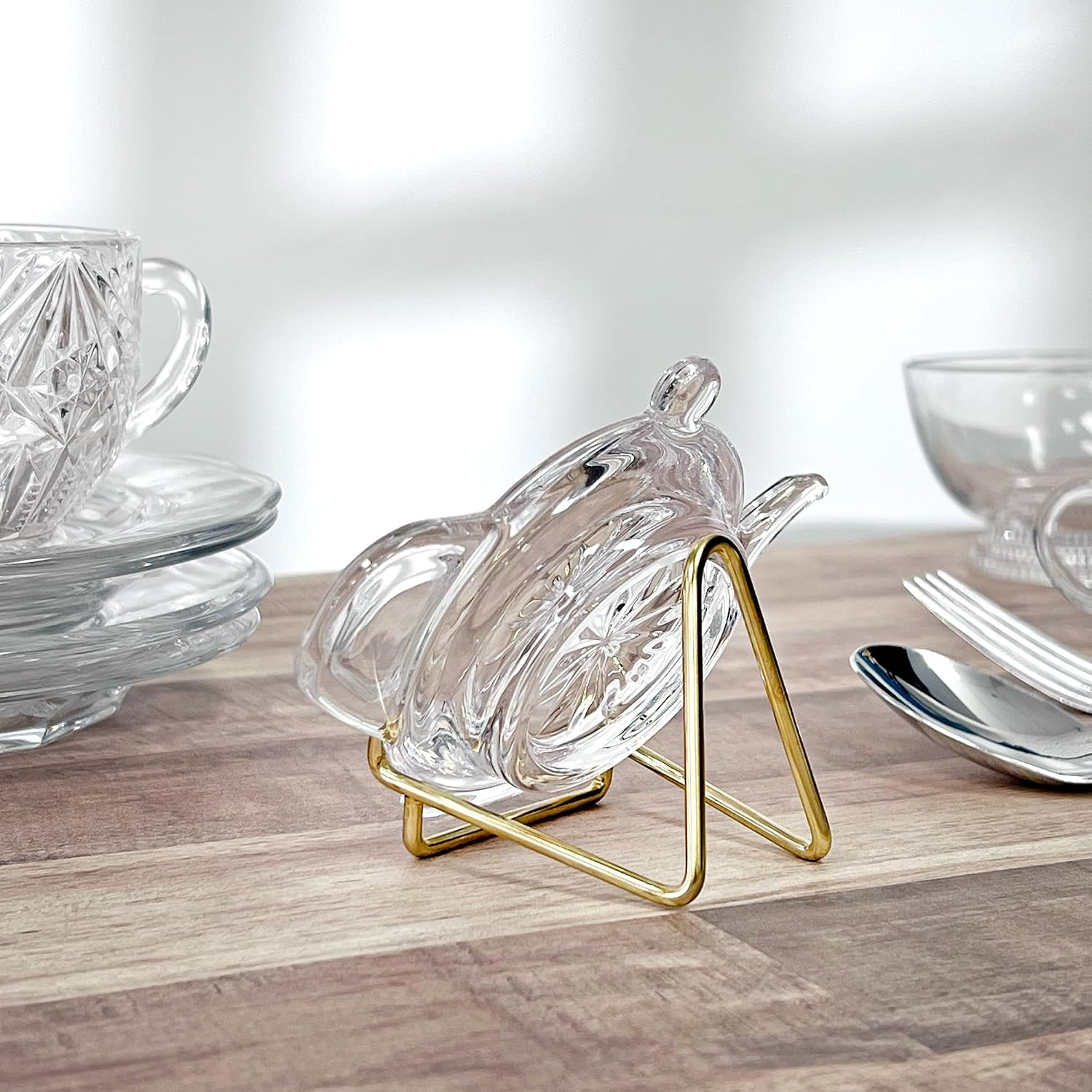 Wire Easel Stand / Gold