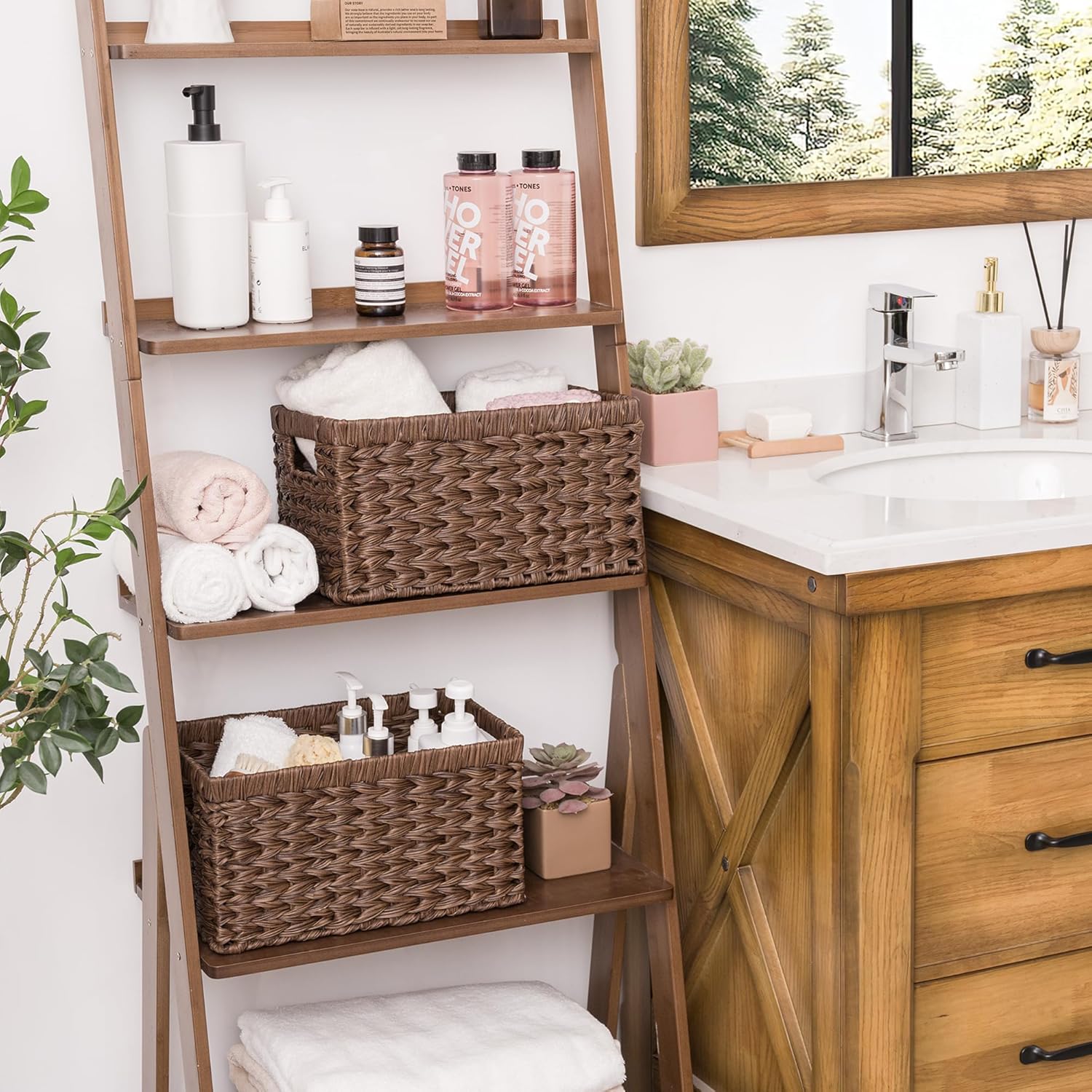 Wicker Storage Baskets / Brown