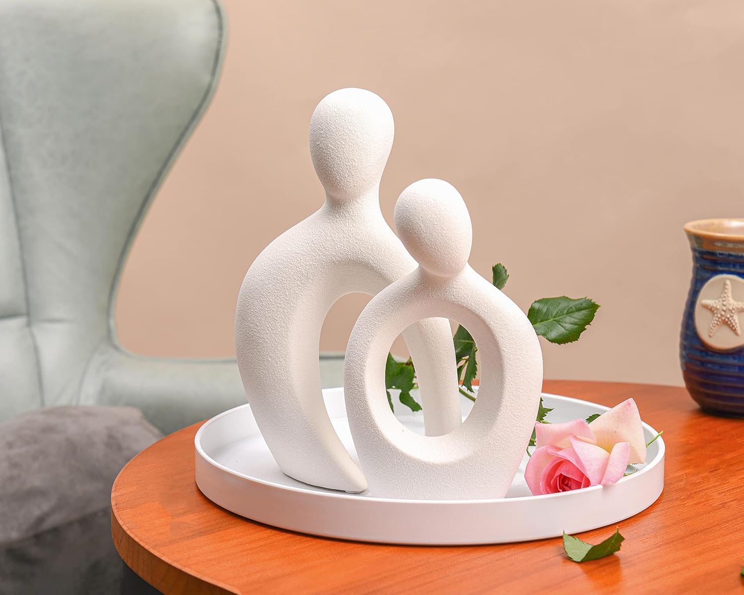 Abstract Lover Statue / White