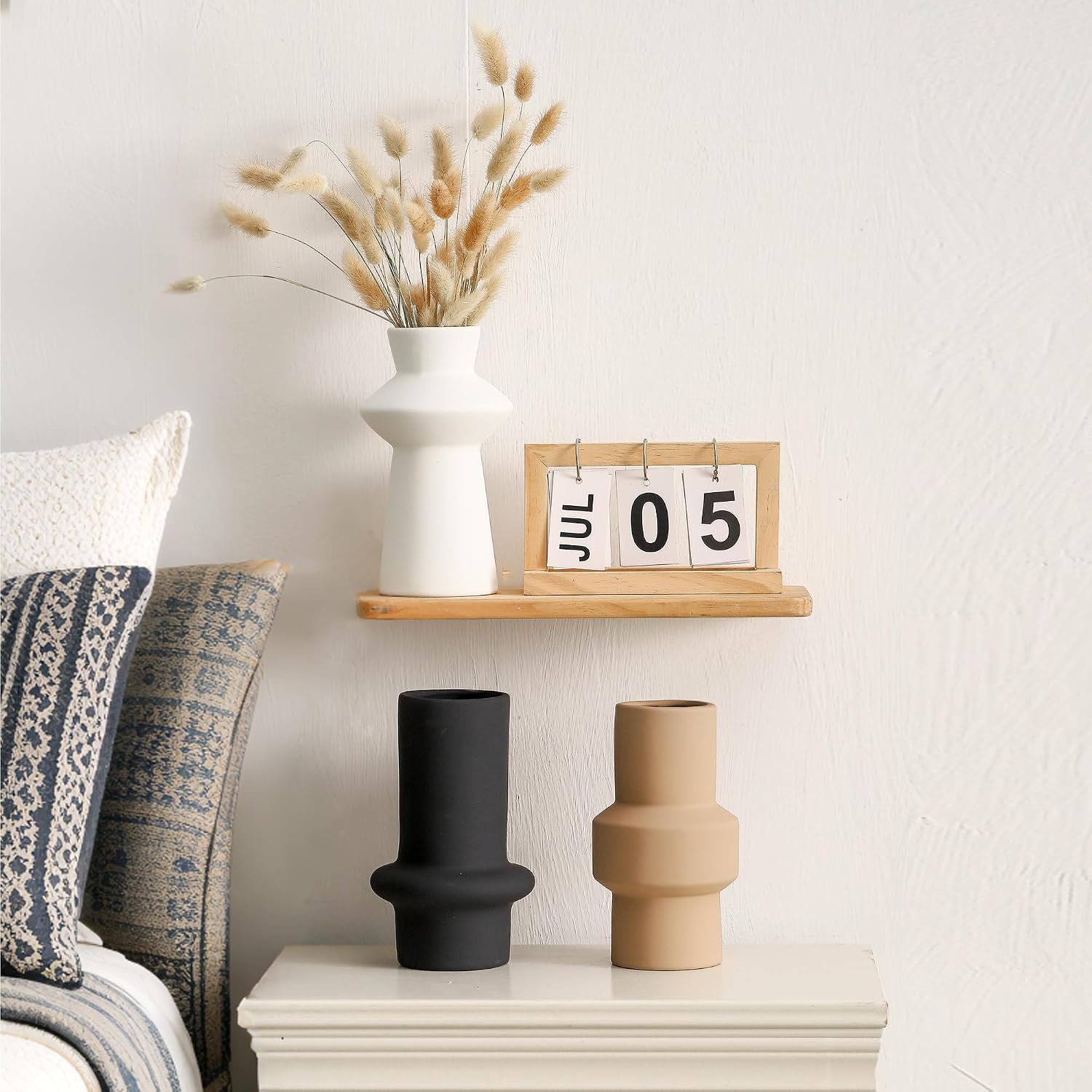 Modern Ceramic Vase / 8 Inch / Set of 104
