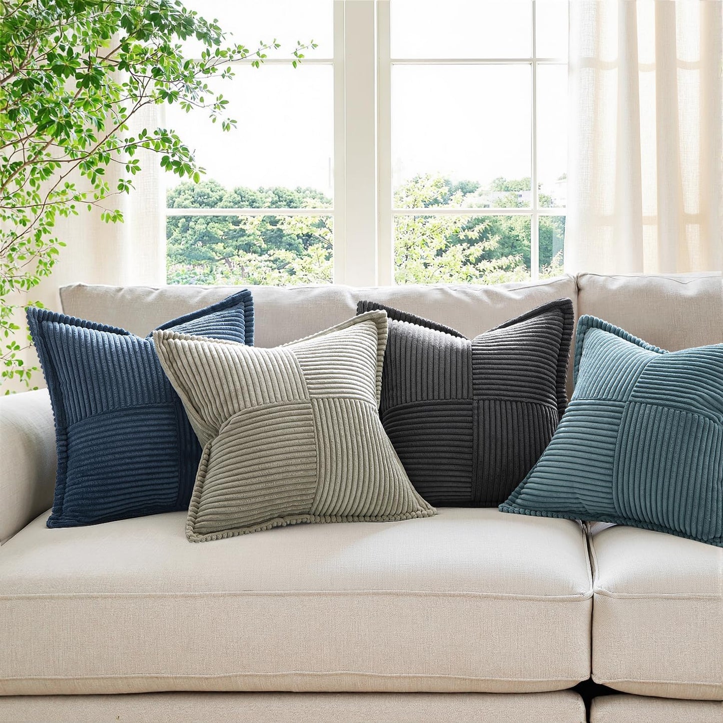 Decorative Throw Pillow Covers / 18 x 18 / Blue / Set of 2