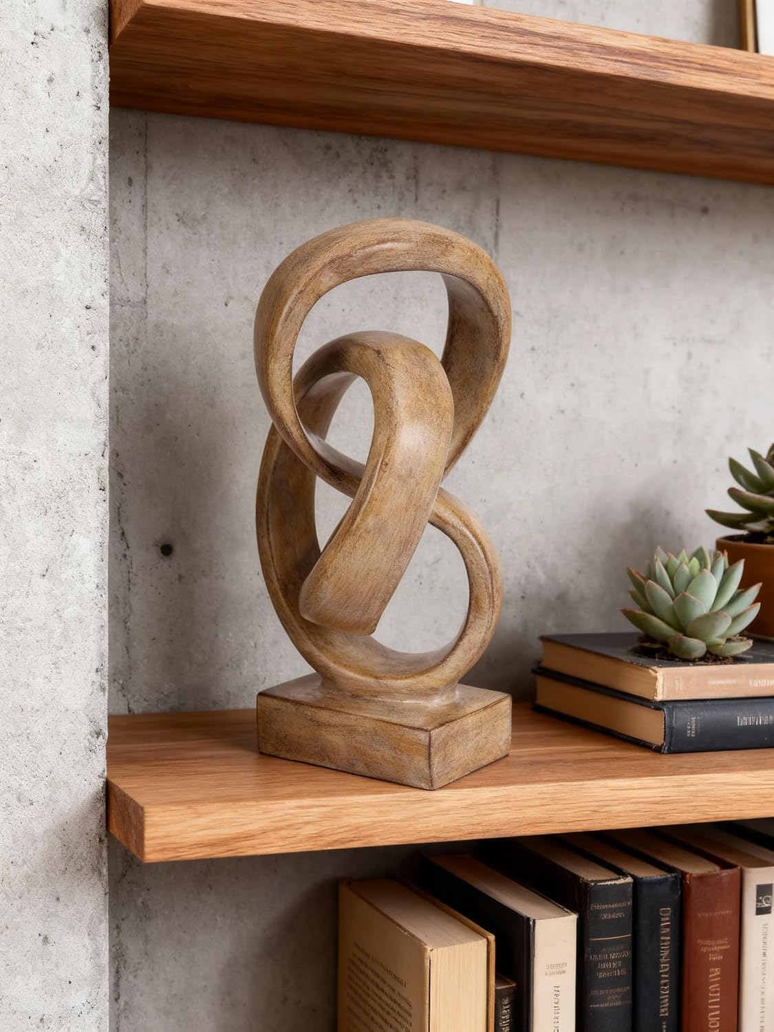 geometric decorative statue / Original