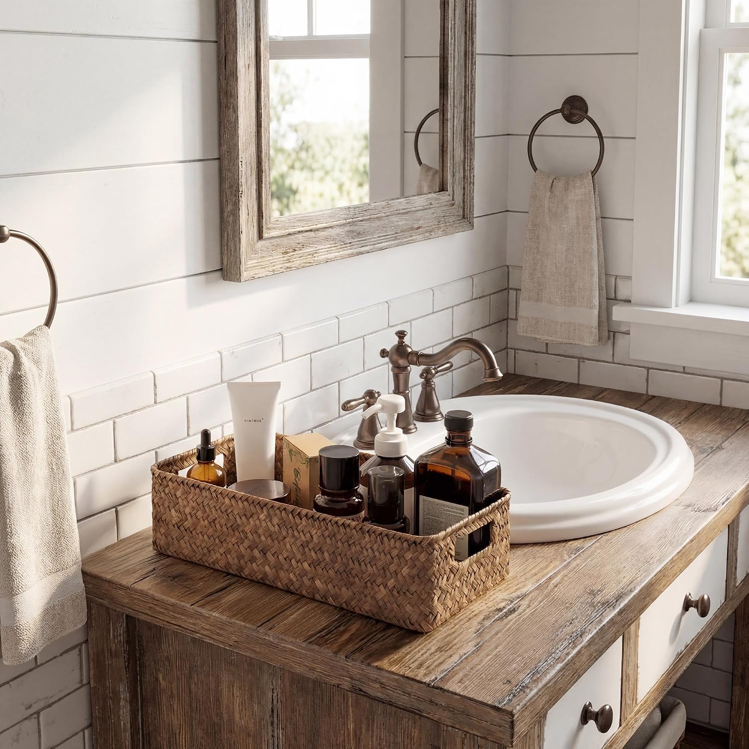 Seagrass Bathroom Basket Organizer and Storage / Brown
