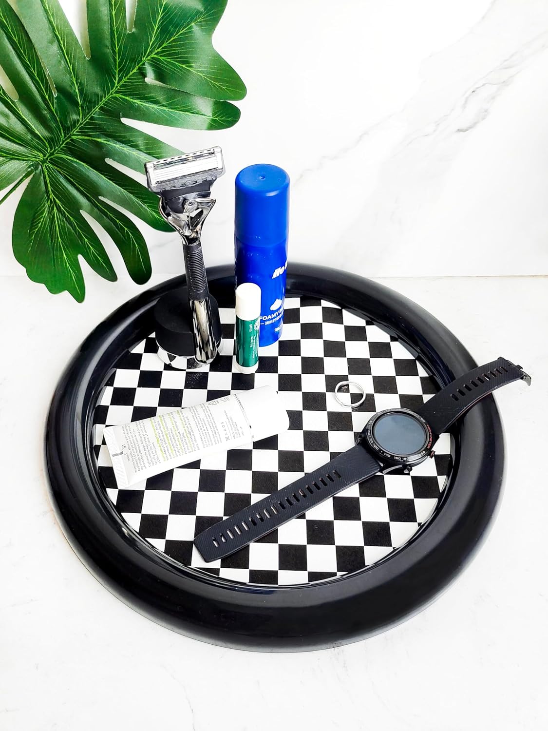 Checkered Decorative Tray / Round Black Checkered