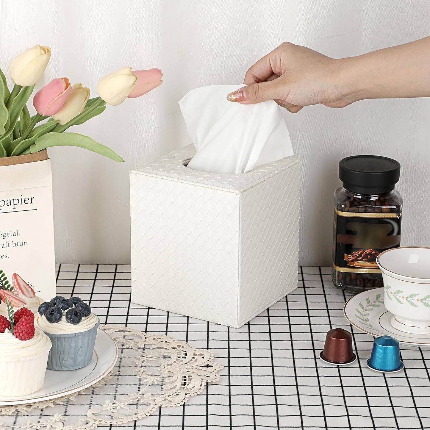 Tissue Box Cover Square Tissue Box Stylish PU Woven Lozenge Pattern Tissue Box Holder / White