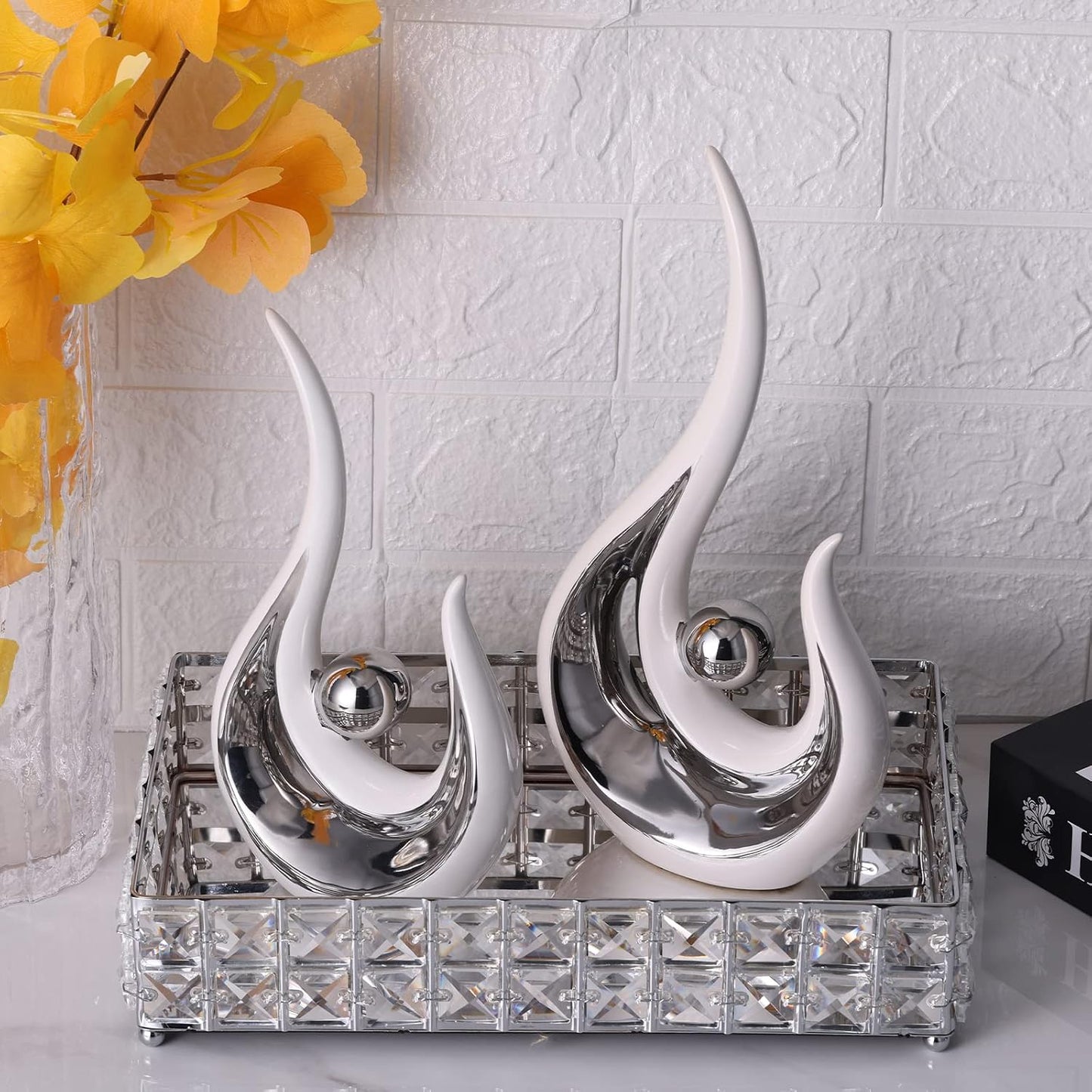 Contemporary Statues Coffee Table Decor / White and Silver / Set of 2