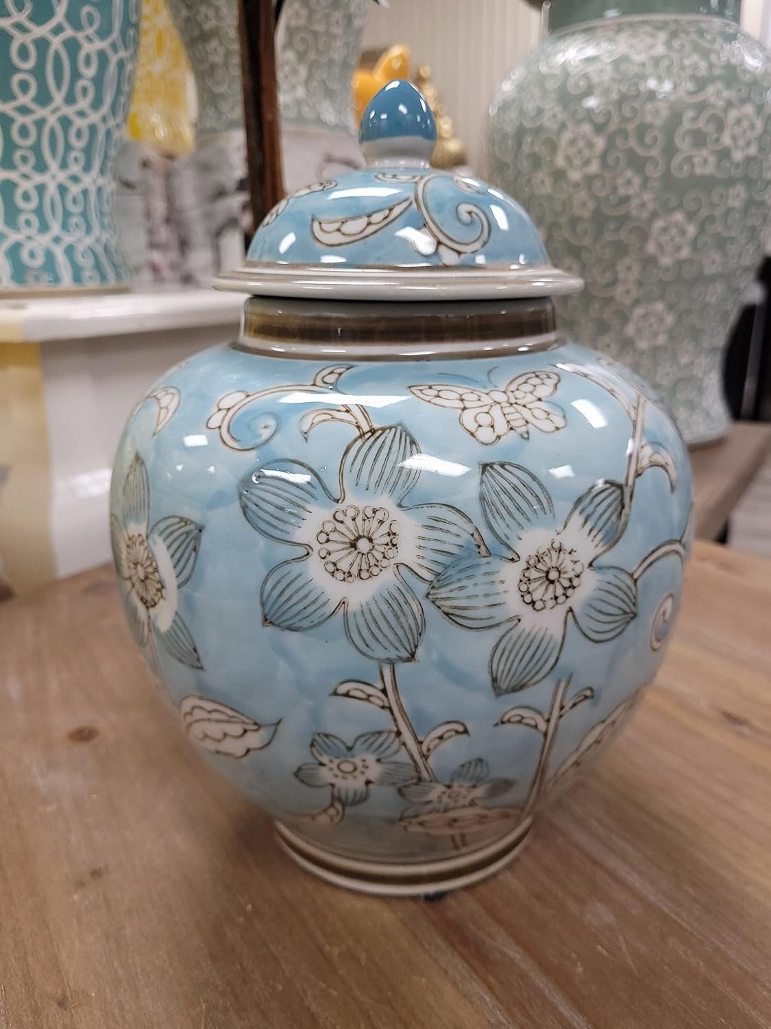 Ginger Jar / Light Blue and White Floral Chinoiserie Ginger Jar 10 / Light Blue & White