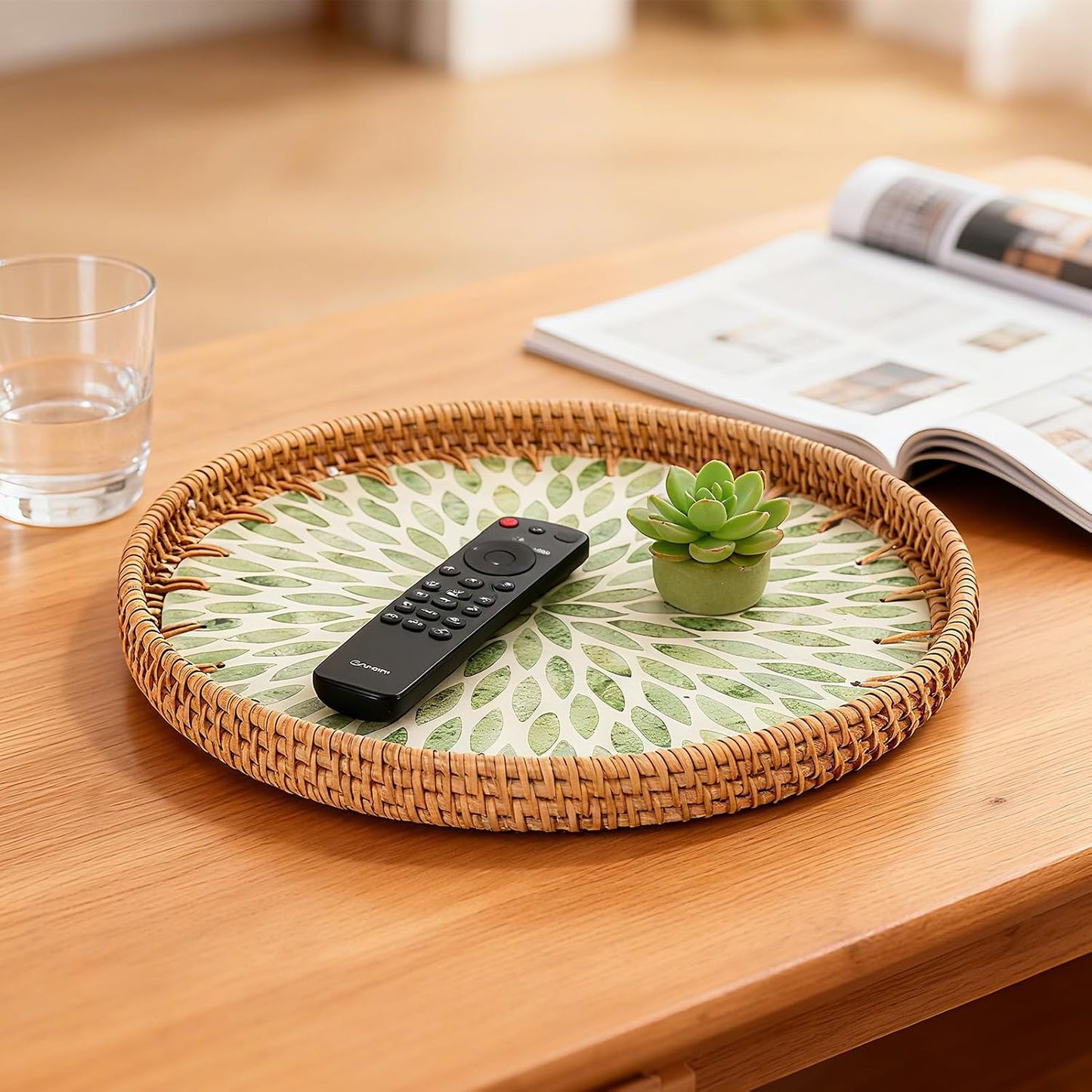 Round Rattan Tray / Green / 11.8