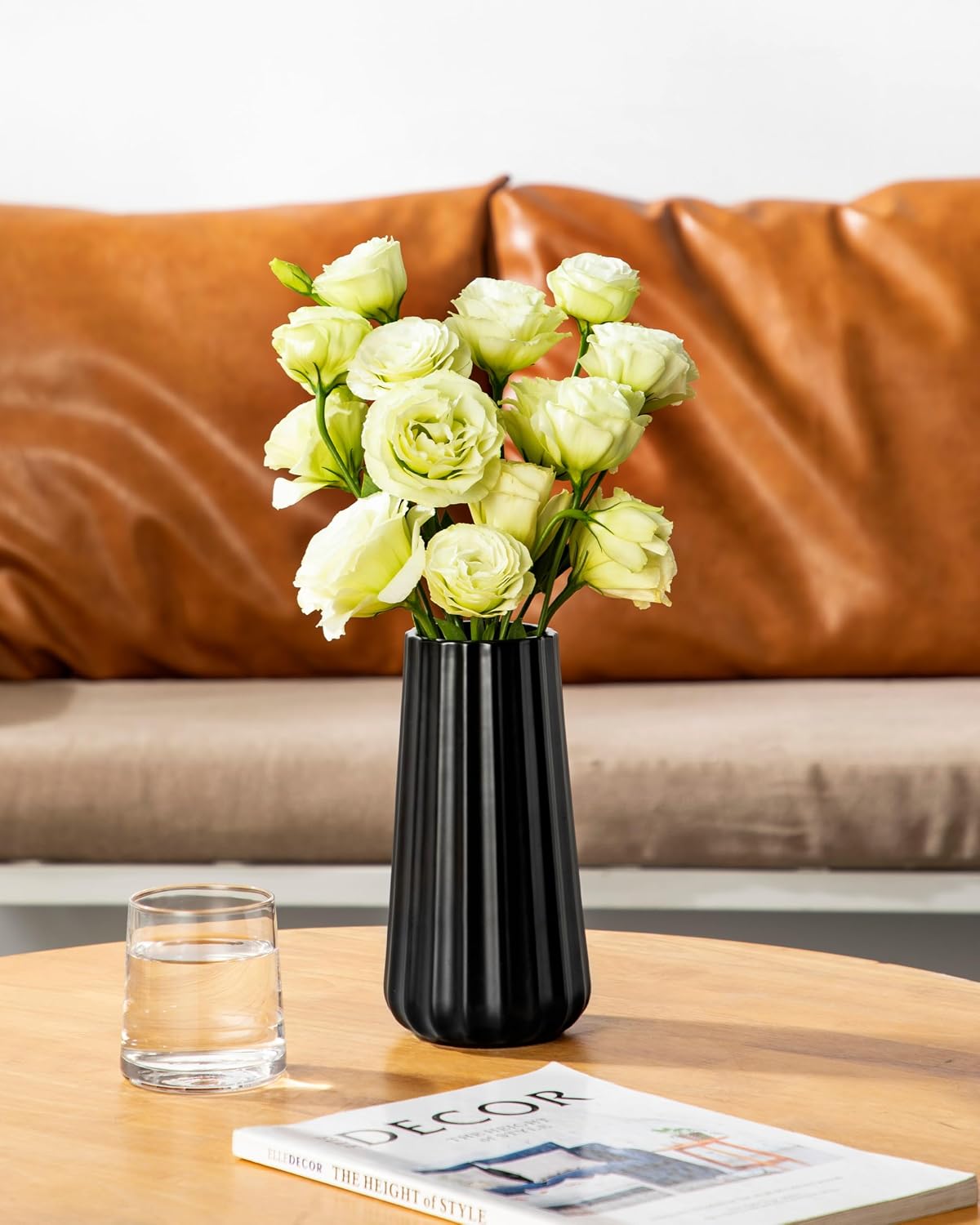 Ceramic Vase / Modern Ribbed Glossy Decorative Vase / Black / 7.8 Inch