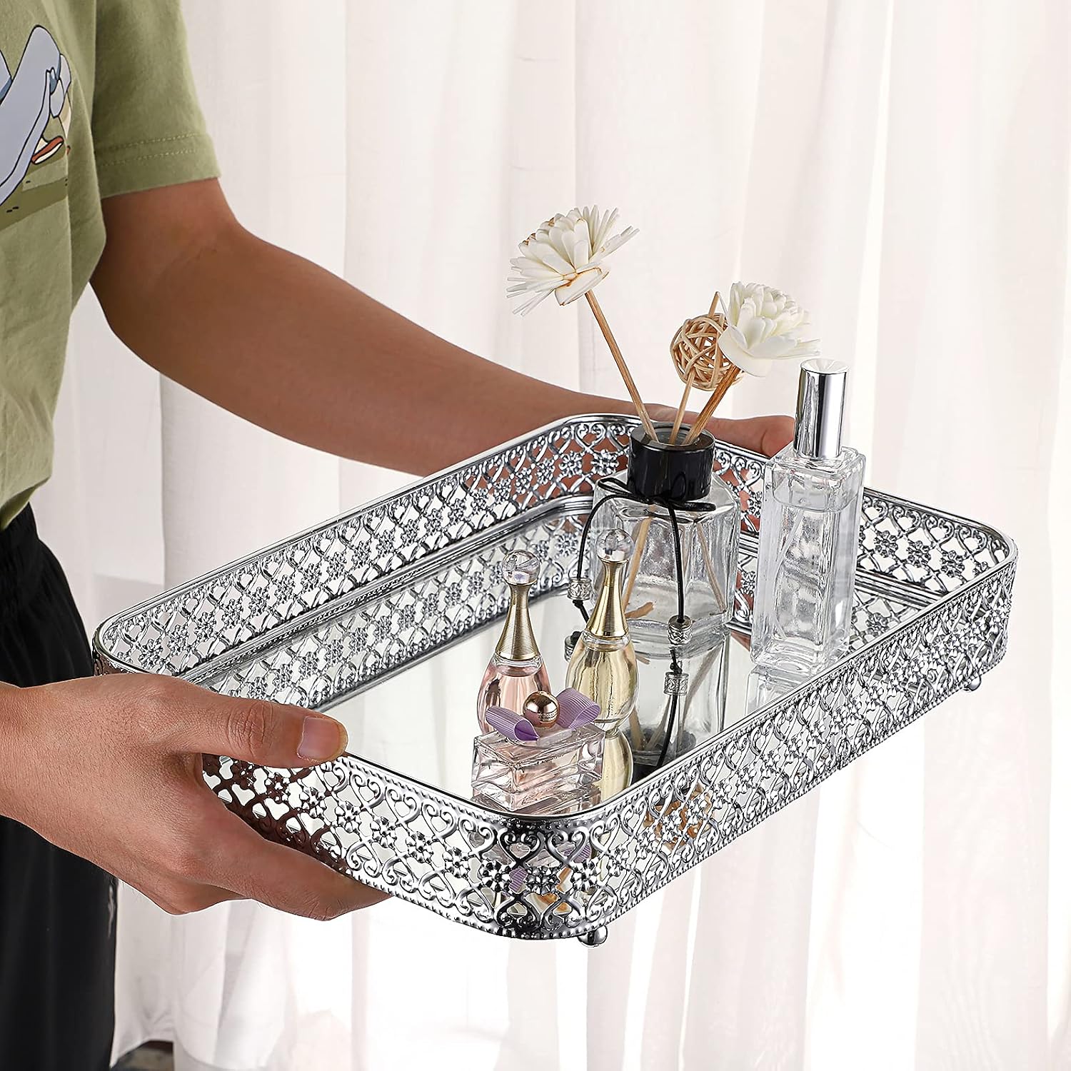 Perfume Mirror Tray Vanity Makeup Hollow-Carved Jewelry Organizer Glass / Silver / 11.8 x 7.9 x 2