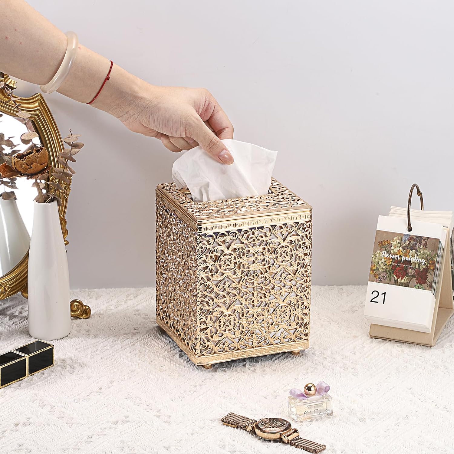 Metal Tissue Box Holder Stylish Tissue Cover Cube Tissue Box / Gold