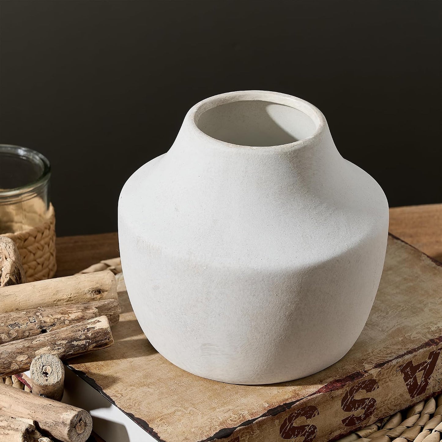 Ceramic Flower Vase / 5.3"h-antique / White / 5.3 Inch