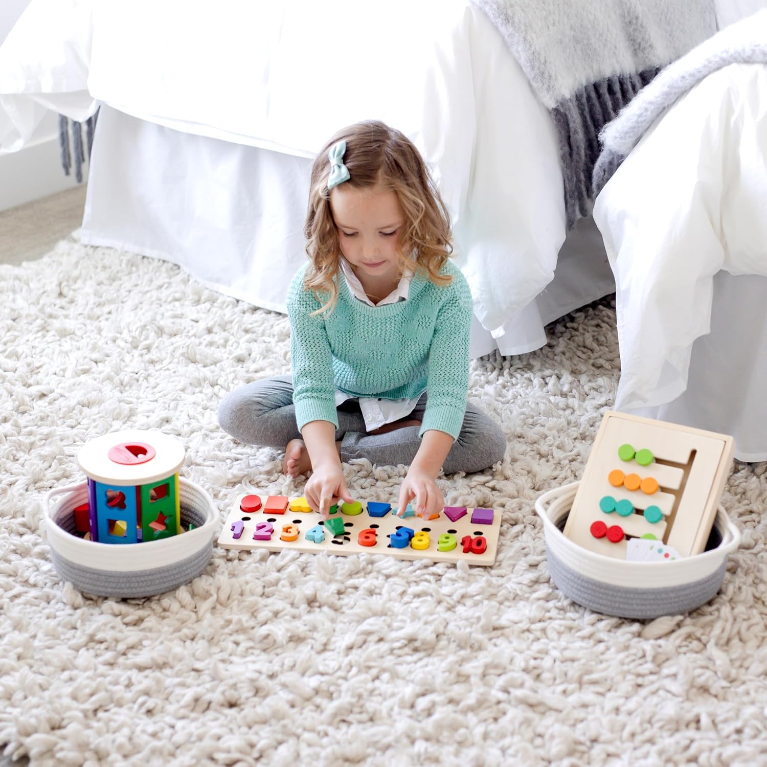 5-Piece Round Woven Cotton Rope Storage Baskets for Organizing / Off White & Gray