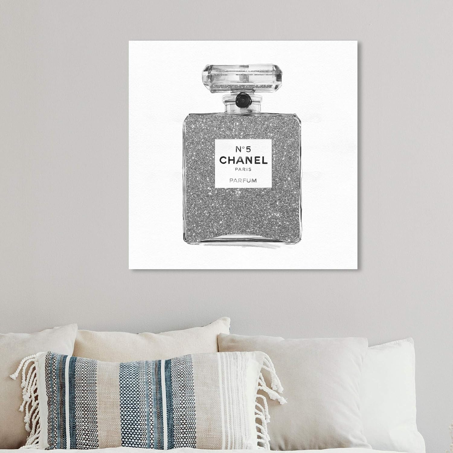 Oliver Gal Number 5 Canvas Print Wall Art / Silver / 12 x 12