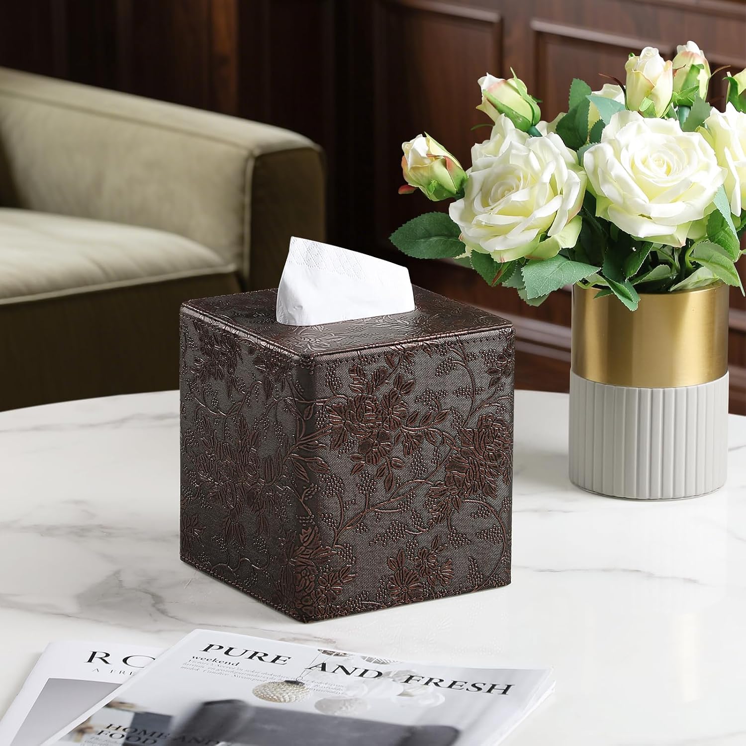 Square Tissue Box Cover / Brown Grape Pattern