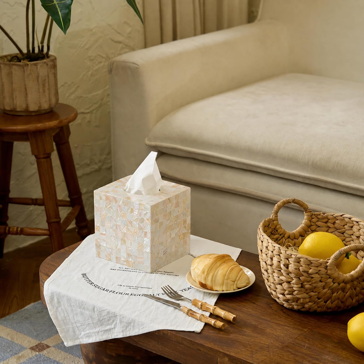 Handcrafted Square Tissue Holder