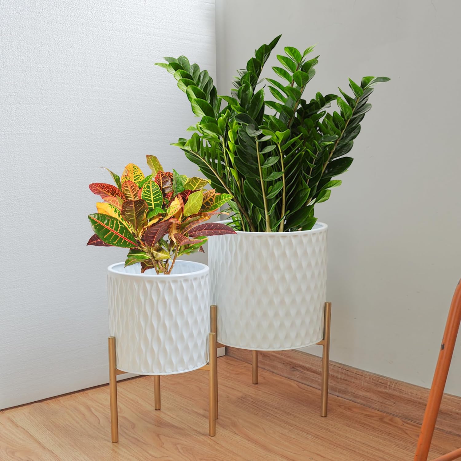 ARNIS Plants Pots with Stand, Set of 2 P lanters, Unique Mid Century Decorative Metal Flower Pots with Drainage, 8.25 &