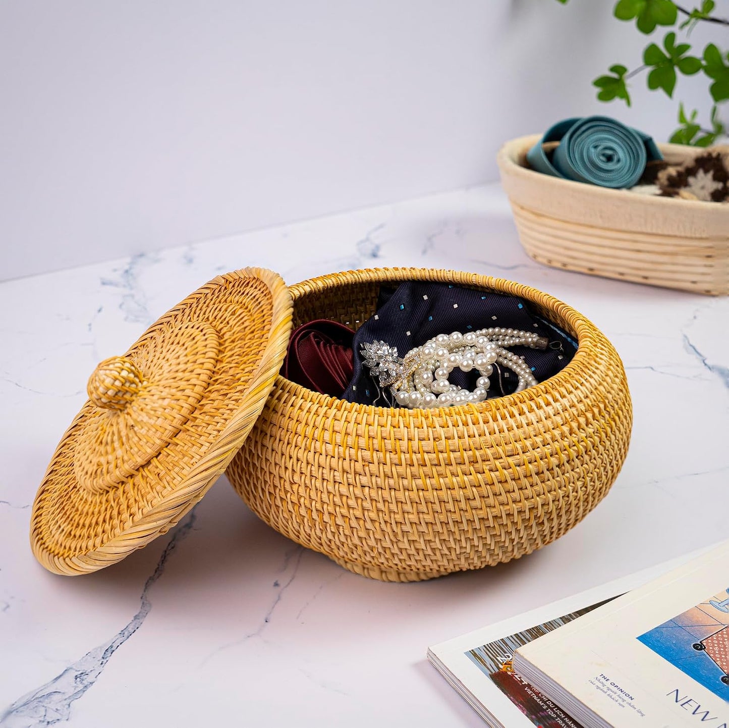 Hand-Woven Round Rattan Storage Basket / 8.6 x 5.1