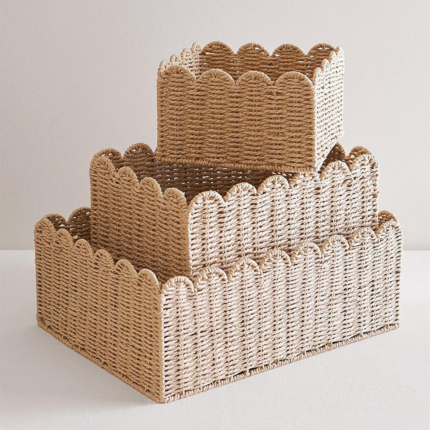Scalloped Basket / Hand Woven shelf Baskets / Seagrass / S