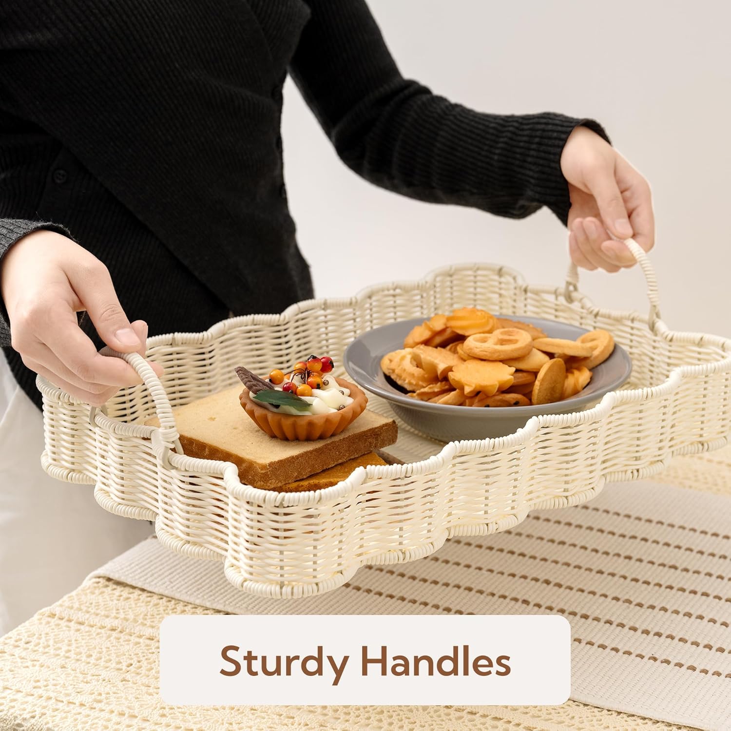 Wicker Serving Trays / Off White