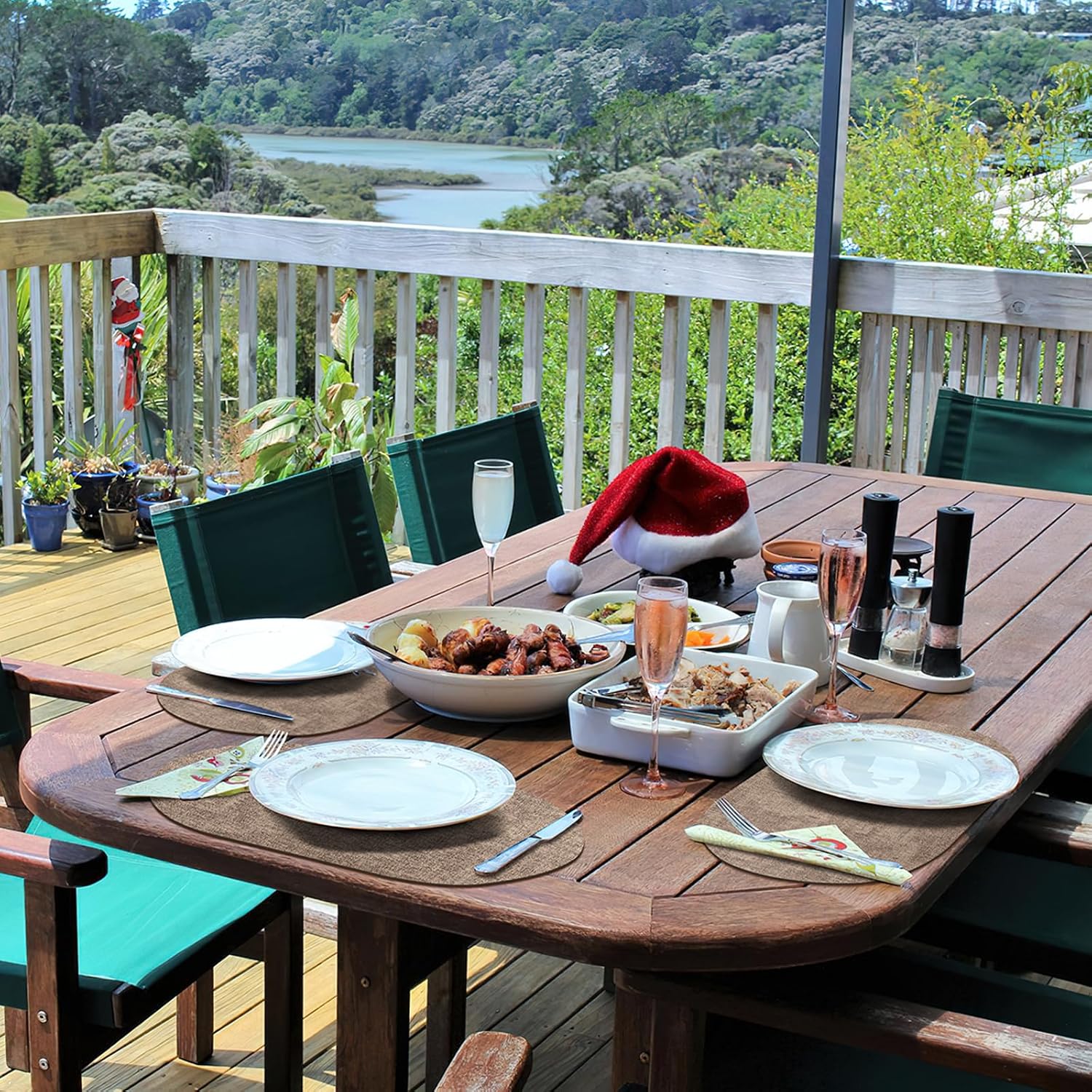 Placemats Set of 8 Non Slip, Heat Resistant Oval Faux Leather Place mats Double Layer, Waterproof Table Mats Easy to