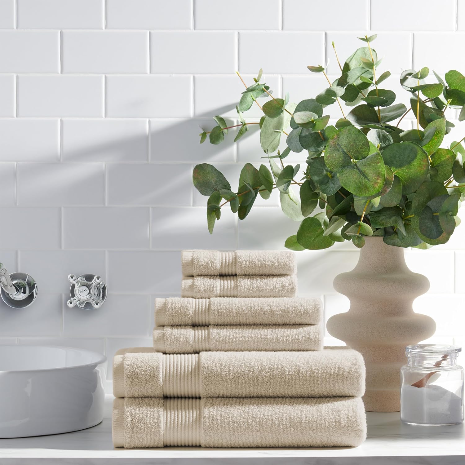 Arkwright Solid Bath Towels, Pack of 4, 100% Cotton 600 GSM Soft Absorbent Bathroom Towels for Hotel, Spa or Vacation