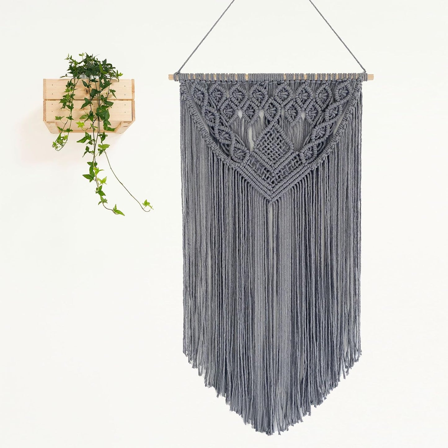 Boho Macrame Wall Hanging / Grey