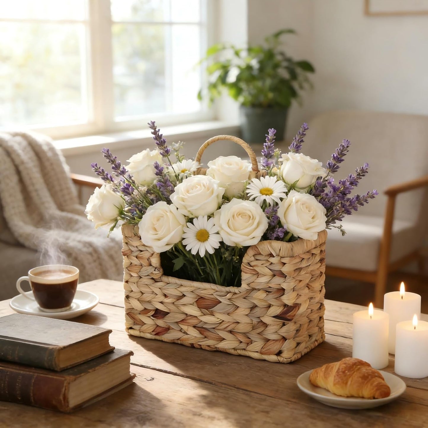 Woven Water Hyacinth Wall Basket / Natural