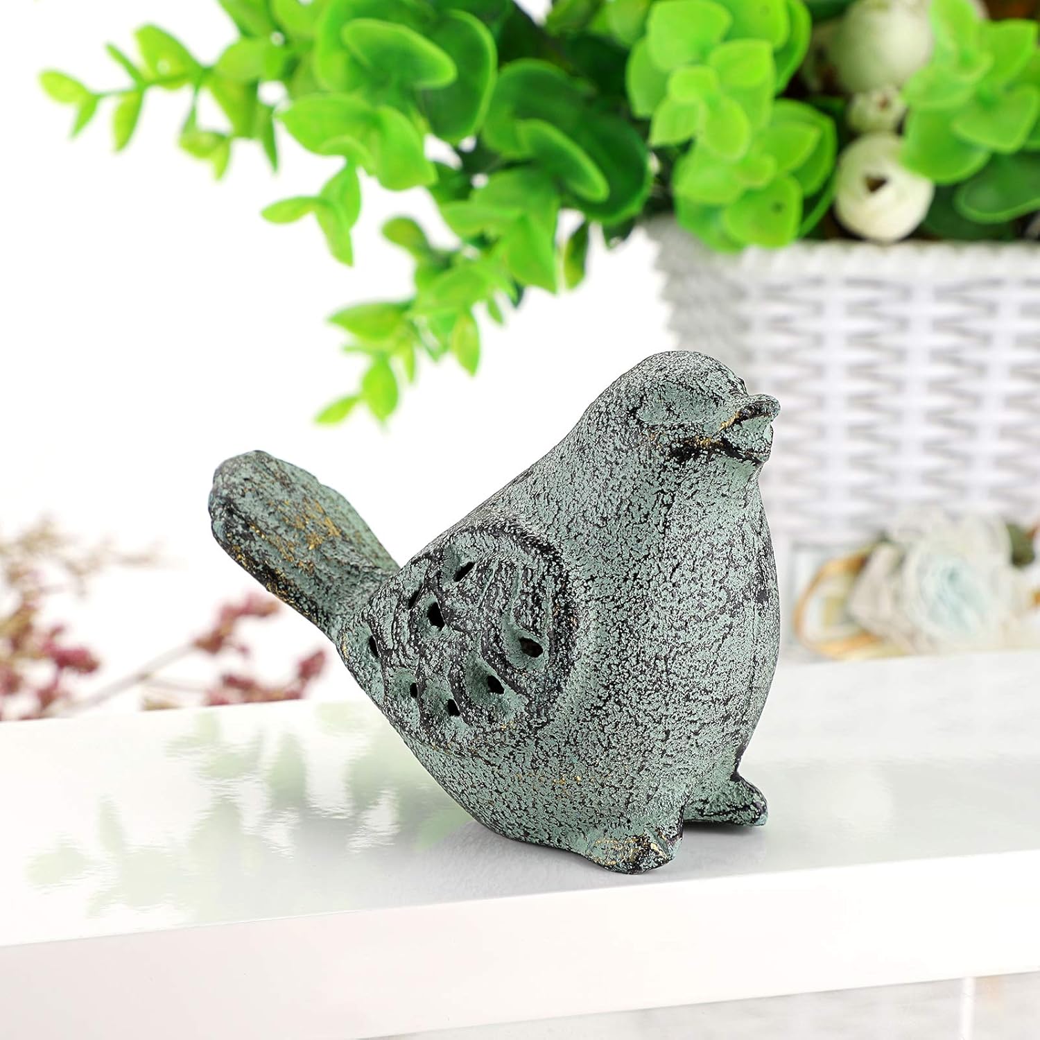 Hollow Carved Bird Figurines / Green / Set of 2