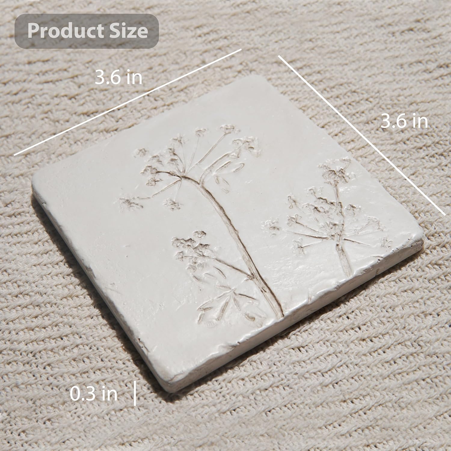 Vintage Engraved Flower Design / White / Set of 4