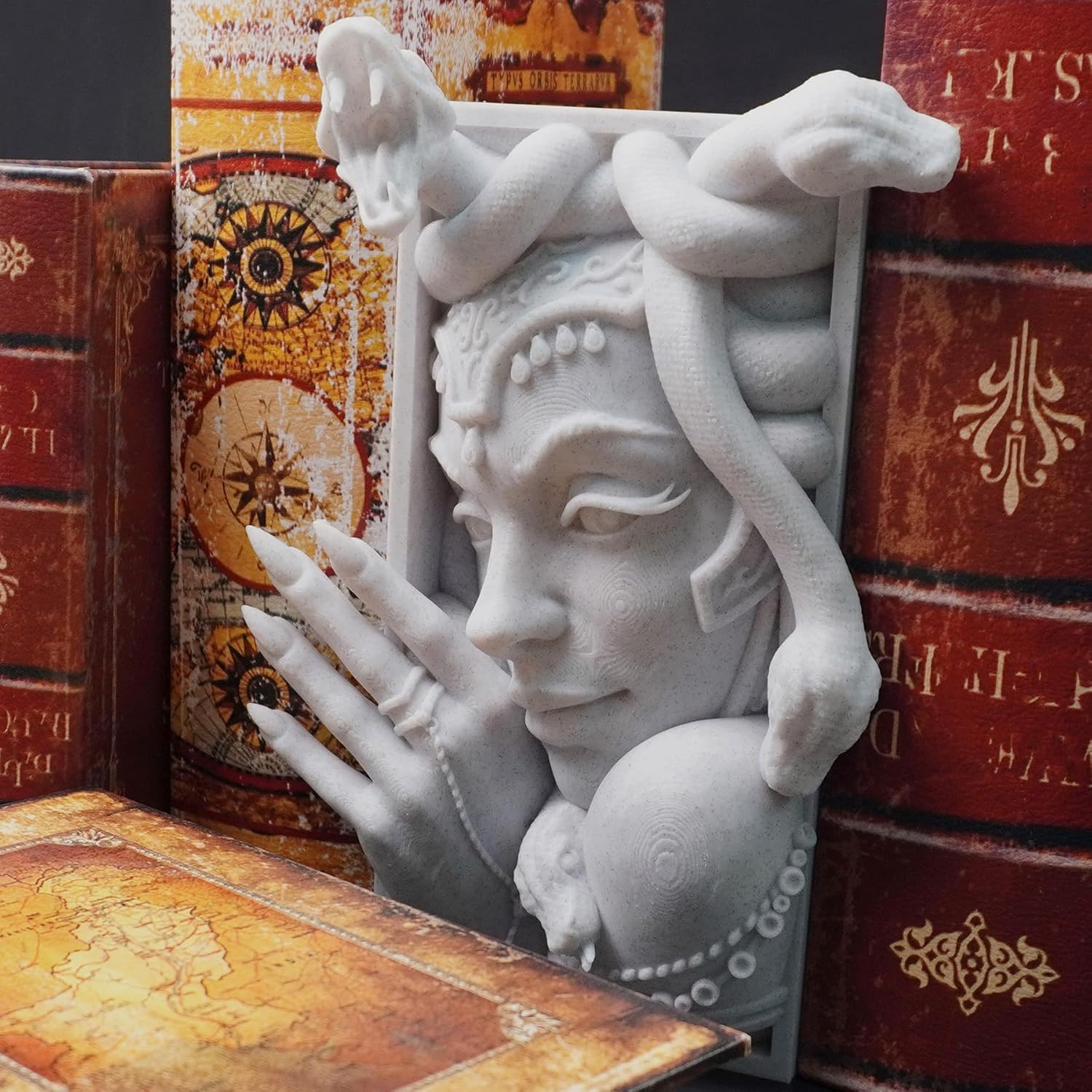 Medusa 3D Printed Decorative Bookend Lightweight Durable Book Shelf Accessories / Grey Medusa