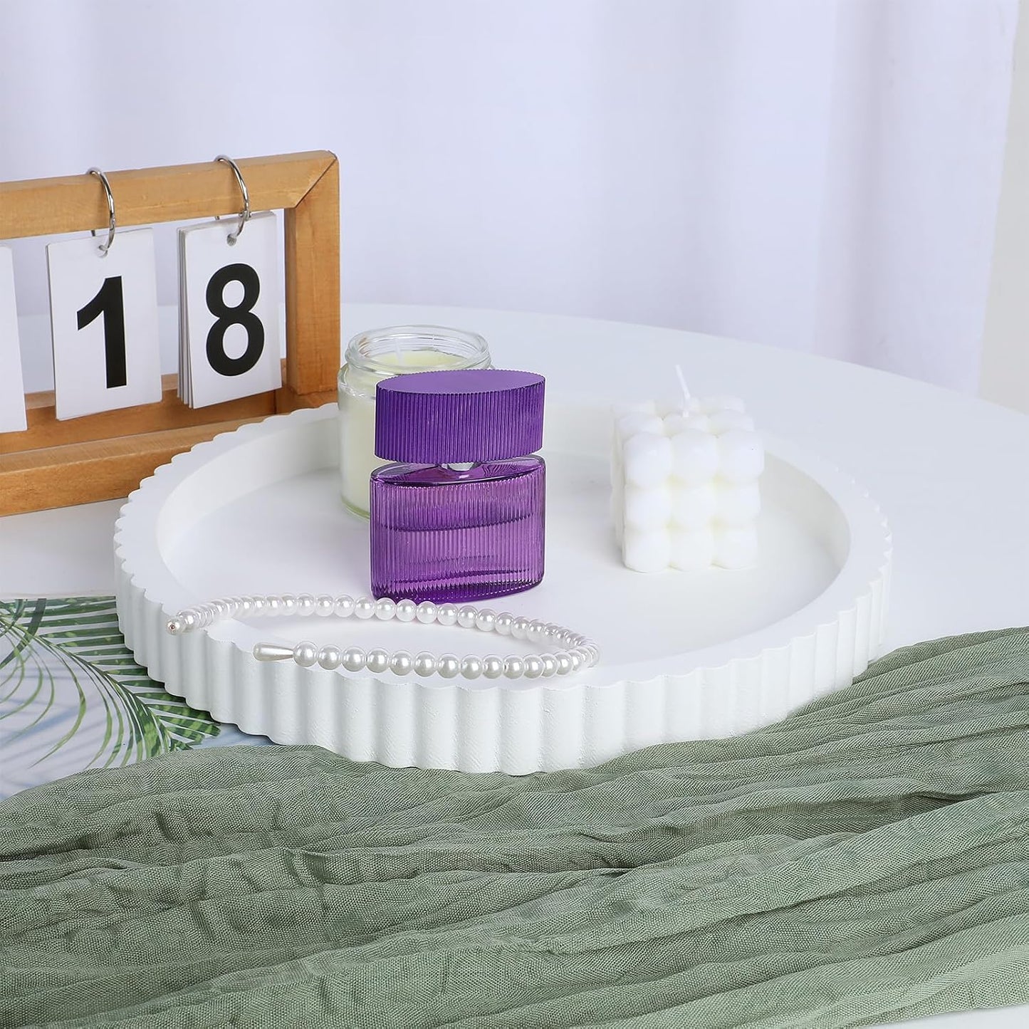 in Decorative Tray / White / 11 Inch
