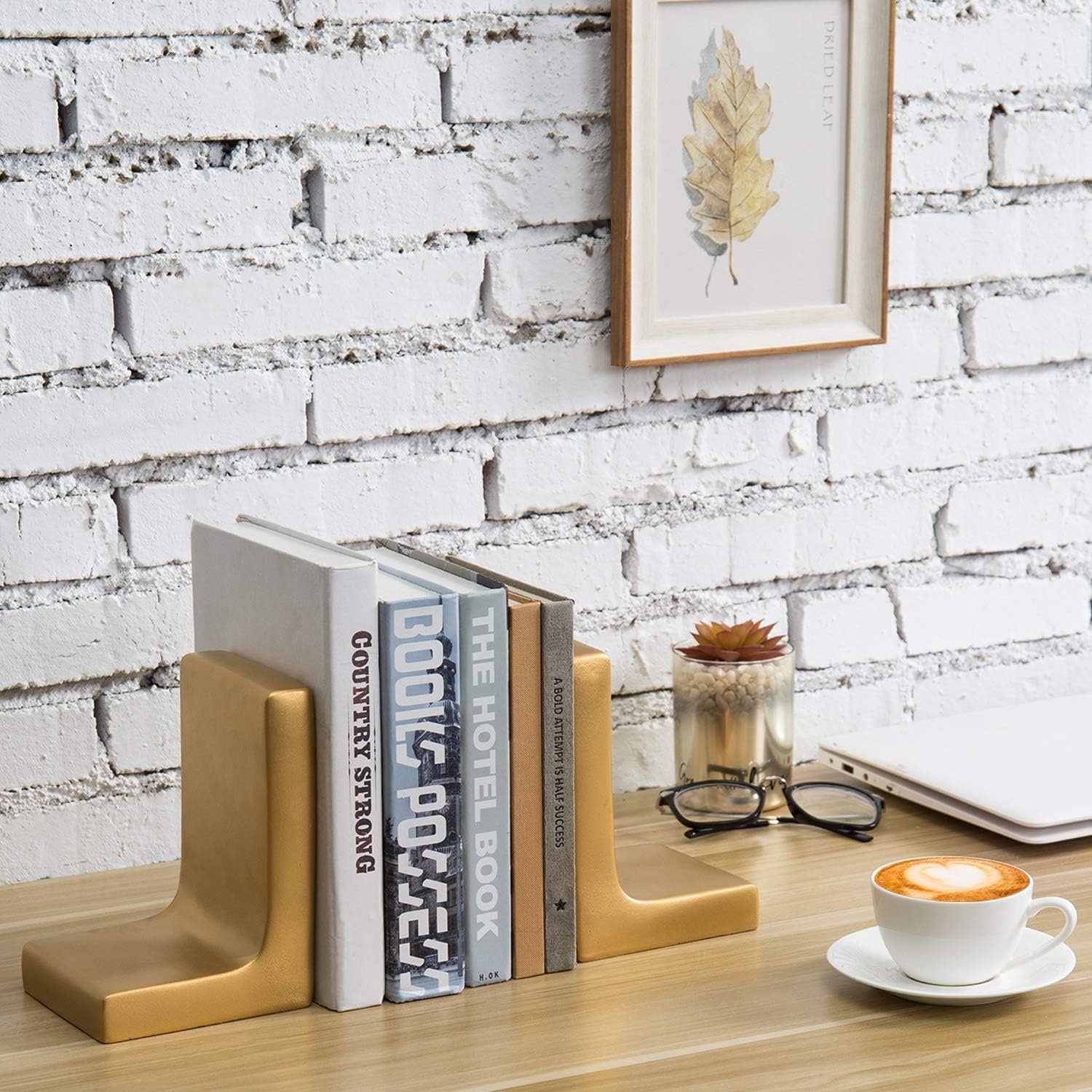Modern Concrete Office Bookshelf Decor Bookends for Heavy Book and Textbooks / Gold