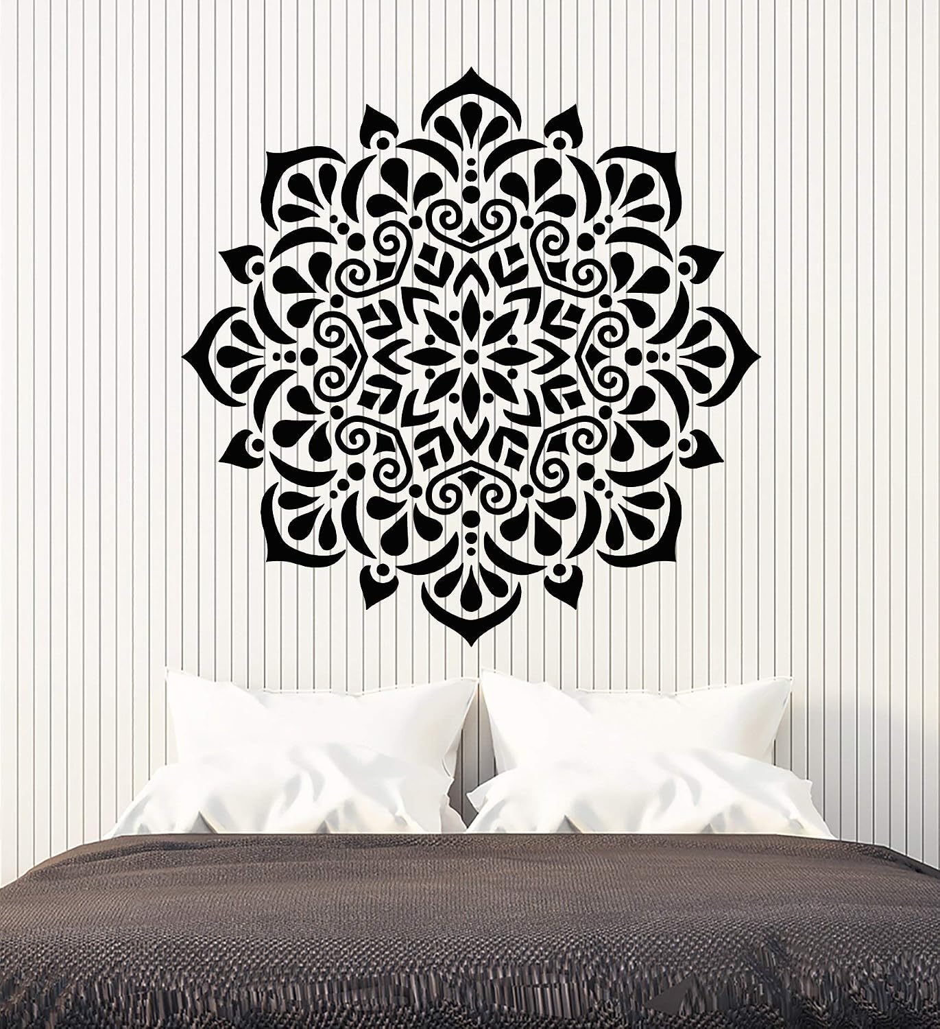 Vinyl Wall Decal Circle Ornament Pattern Mandala Stickers Mural Large / 22.5 x 22.5 / M In / Black