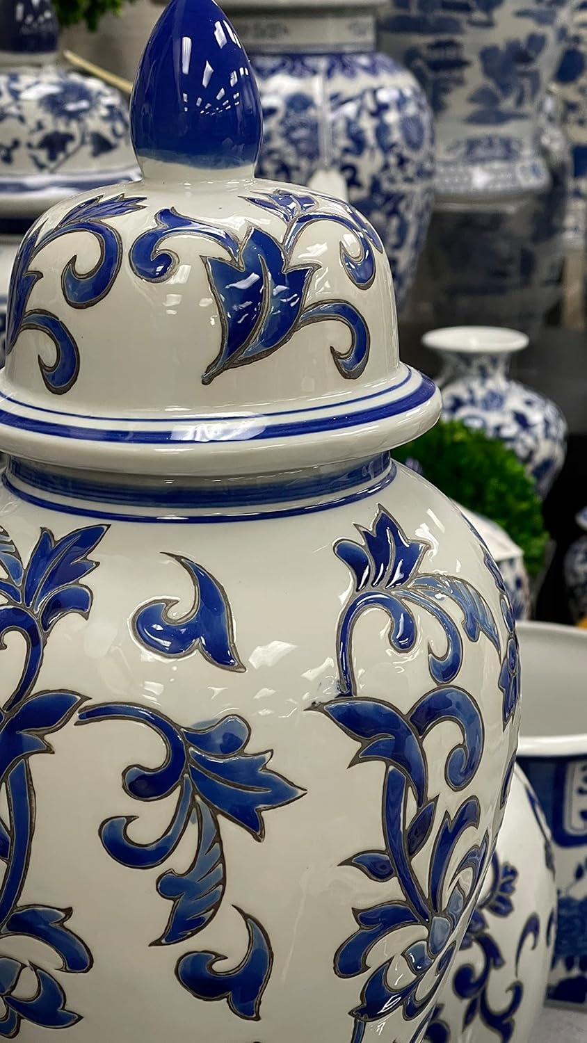 14" Blue and White Flower & Petals Ceramic Porcelain Ginger Jar / Blue and White Ceramic Jar H14