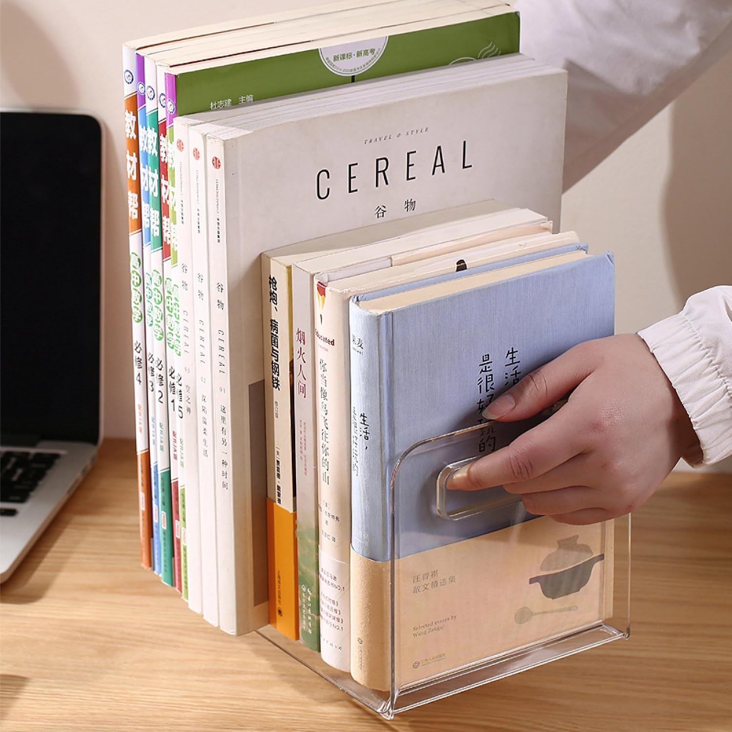 Book / Bookends / Clear