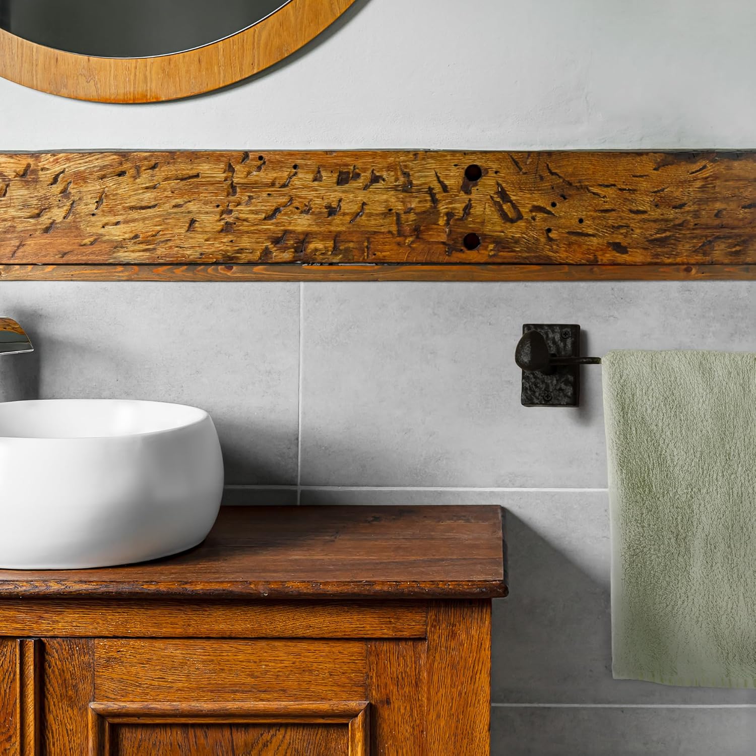 Hammered Effect Texture / Motris Cast Iron Towel Bar
